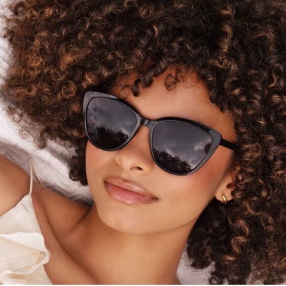 Rachel Zoe x Curateur Nina Cat Eye Sunglasses - Picture 2 of 12